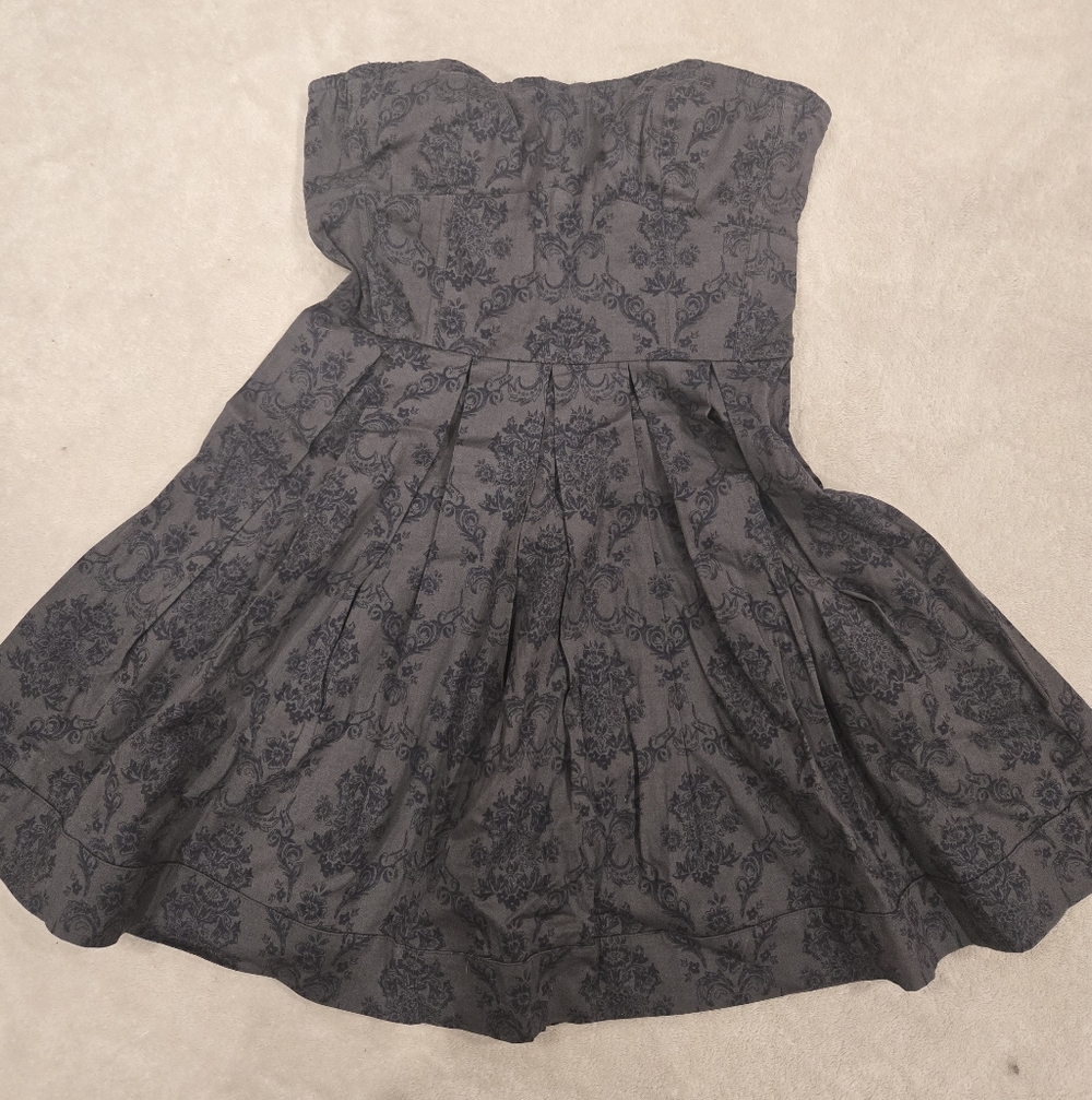 Heritage 1981 Grey Strapless Dress